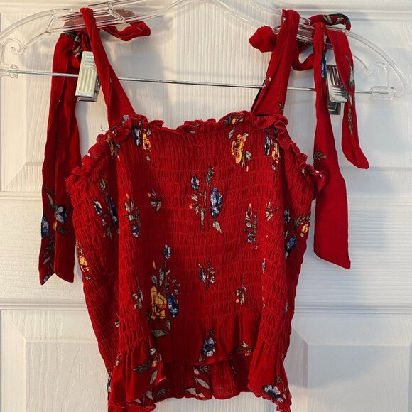 Kendall & Kylie Red Smocked Crop Tie Shoulder Ruffle- S - Picture 2 of 3